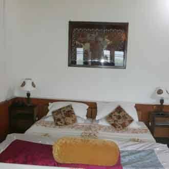 Samad's Island of Peace, Srinagar 3